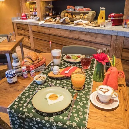Hotel Matterhorn Boutique & 4*