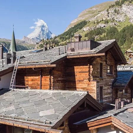 Hotel Matterhorn Boutique & 4*