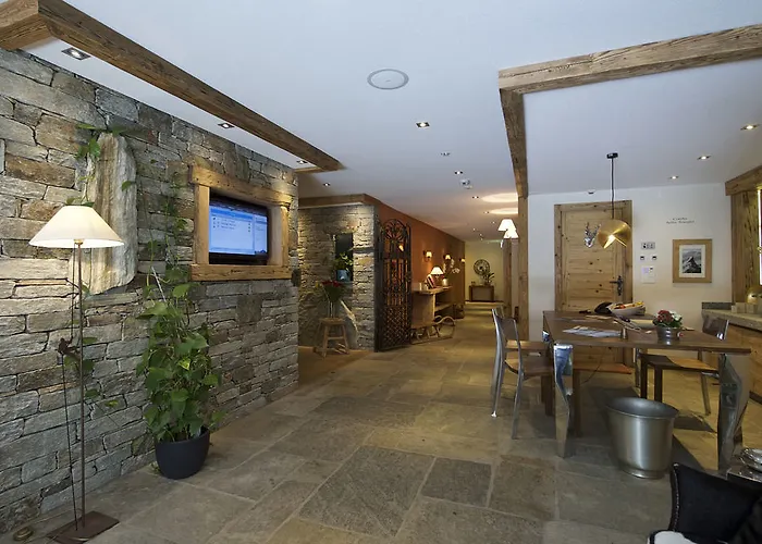 Hotel Matterhorn Boutique & 4*