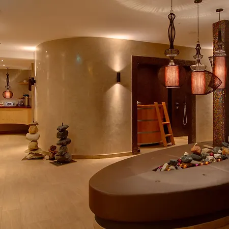 Matterhorn Boutique & Готель